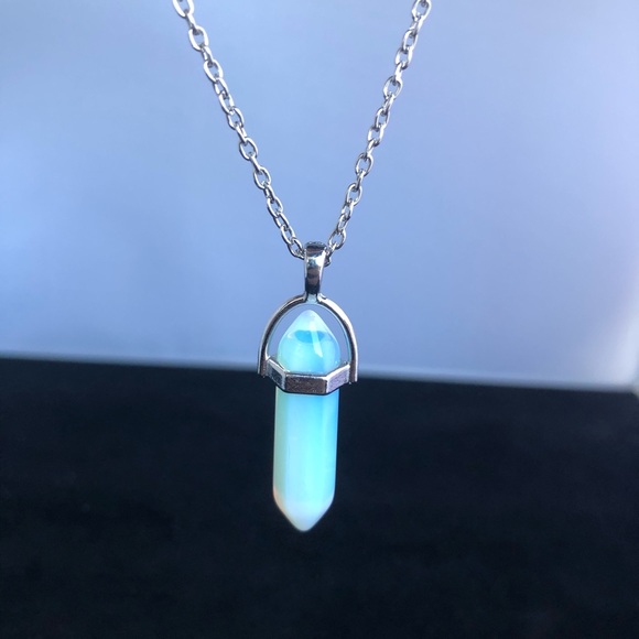 Moonstone Crystal point pendant necklace gem opal - Picture 6 of 6